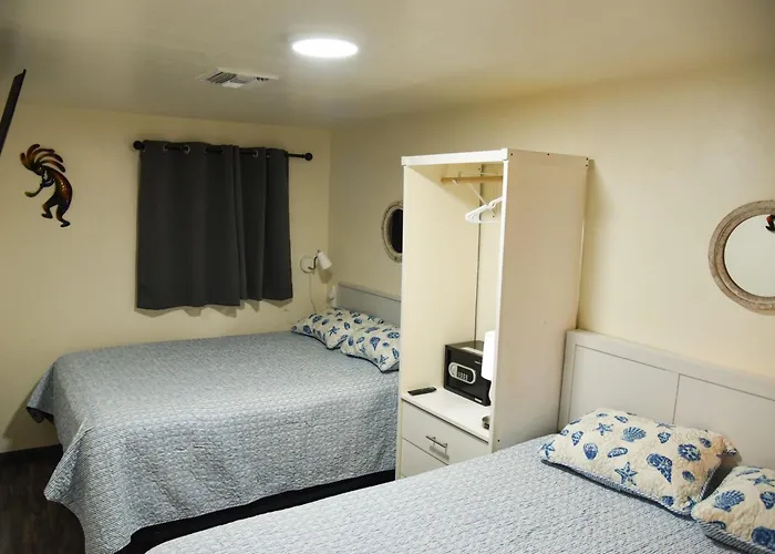 Style 2br 2ba W Jacuzzi Near Airport * Tucson
